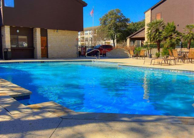 The Iron Cactus Condo On The Comal Cw C102 New Braunfels Buitenkant foto