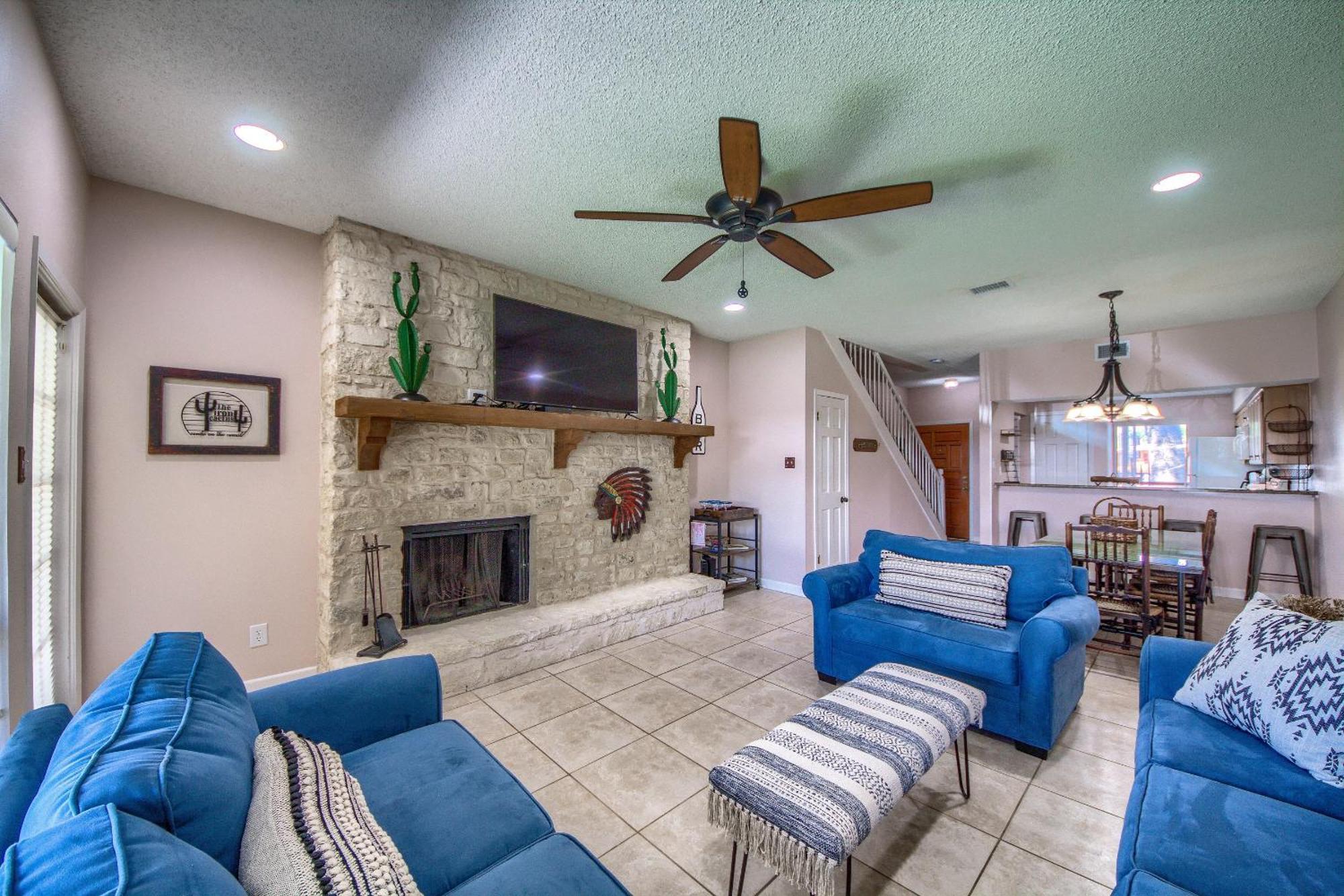 The Iron Cactus Condo On The Comal Cw C102 New Braunfels Buitenkant foto