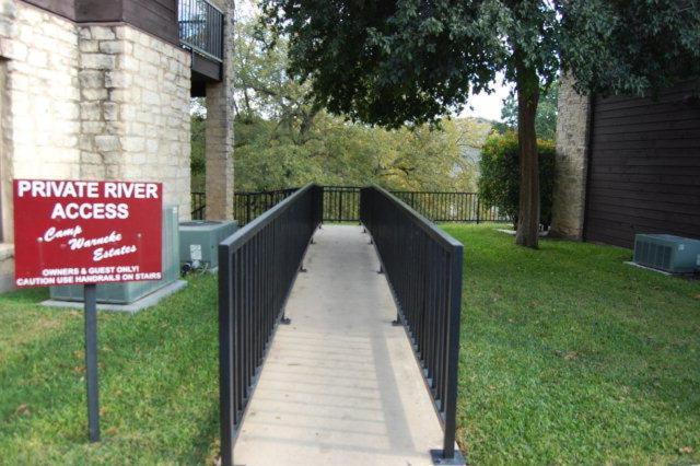 The Iron Cactus Condo On The Comal Cw C102 New Braunfels Buitenkant foto