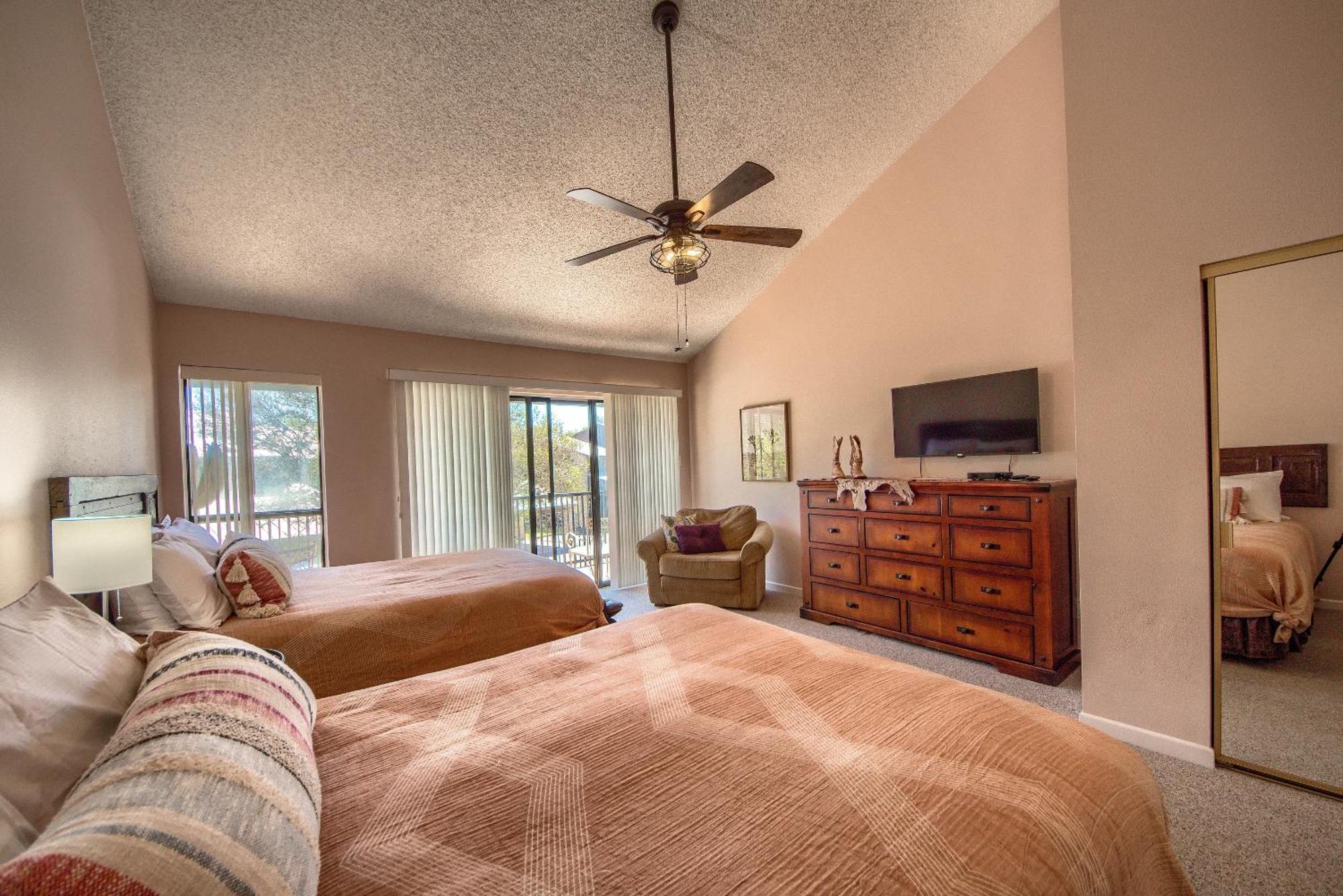 The Iron Cactus Condo On The Comal Cw C102 New Braunfels Buitenkant foto